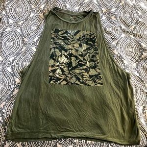 Reebok Sleeveless Crystal Graphic Tee Size Medium